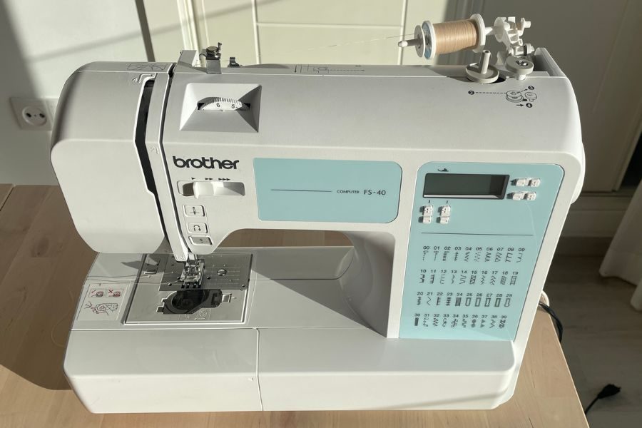 Thread Your Sewing Machine